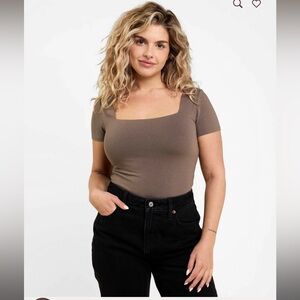 nuuds Short Sleeve Square neck Bodysuit